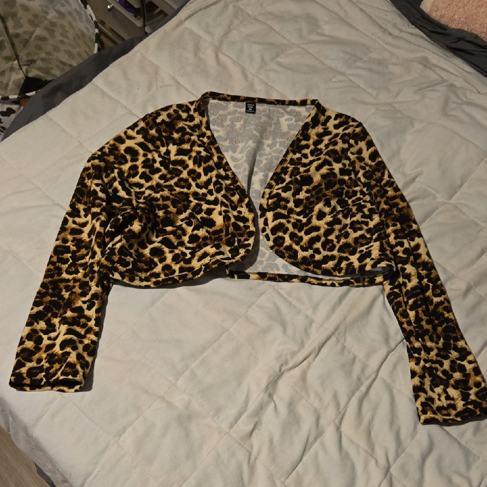 3X SHEIN Leopard Jacket